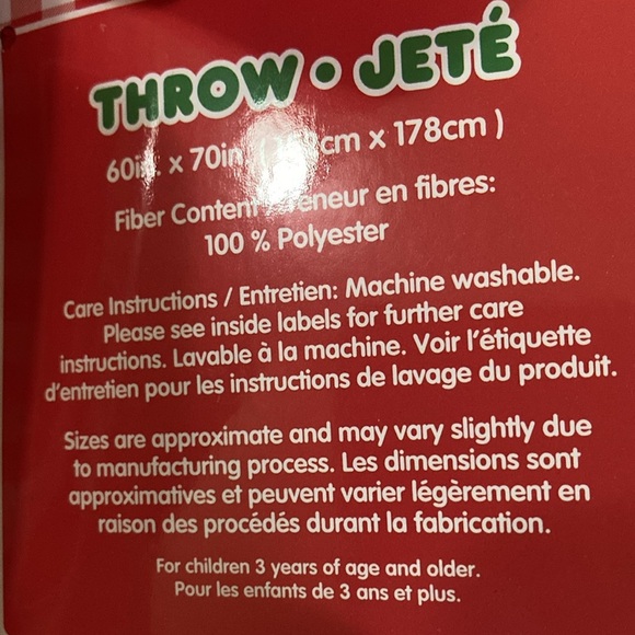 Hello Kitty Christmas Throw Blanket - Picture 7 of 7